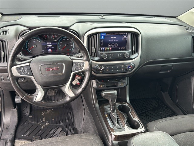 GMC Canyon Vehicle Full-screen Gallery Image 12