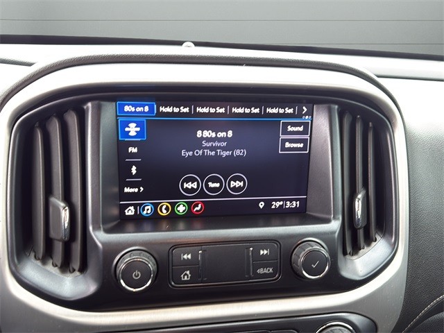 GMC Canyon Vehicle Full-screen Gallery Image 19