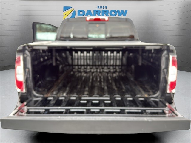 GMC Canyon Vehicle Full-screen Gallery Image 22