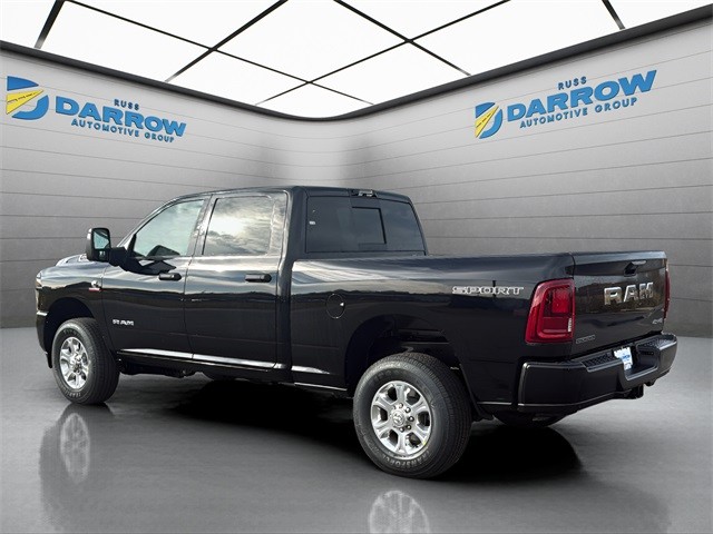 Ram 2500 Vehicle Full-screen Gallery Image 3