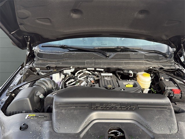 Ram 2500 Vehicle Full-screen Gallery Image 19