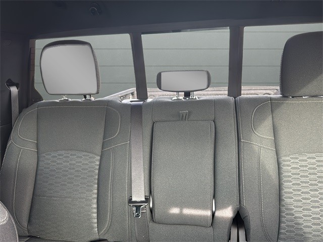 Ram 2500 Vehicle Full-screen Gallery Image 26