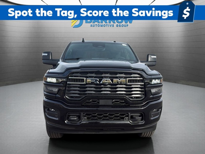 Ram 2500 Vehicle Full-screen Gallery Image 8