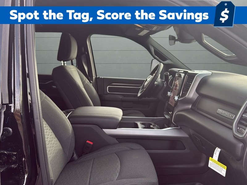 Ram 2500 Vehicle Full-screen Gallery Image 15