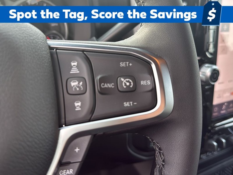 Ram 2500 Vehicle Full-screen Gallery Image 18