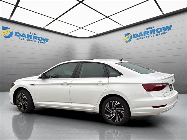 Volkswagen Jetta Vehicle Full-screen Gallery Image 3