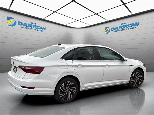 Volkswagen Jetta Vehicle Full-screen Gallery Image 5