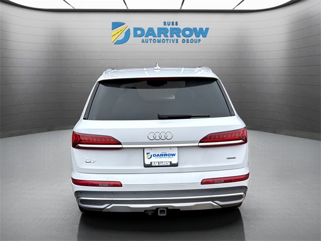 Audi Q7 Vehicle Full-screen Gallery Image 04