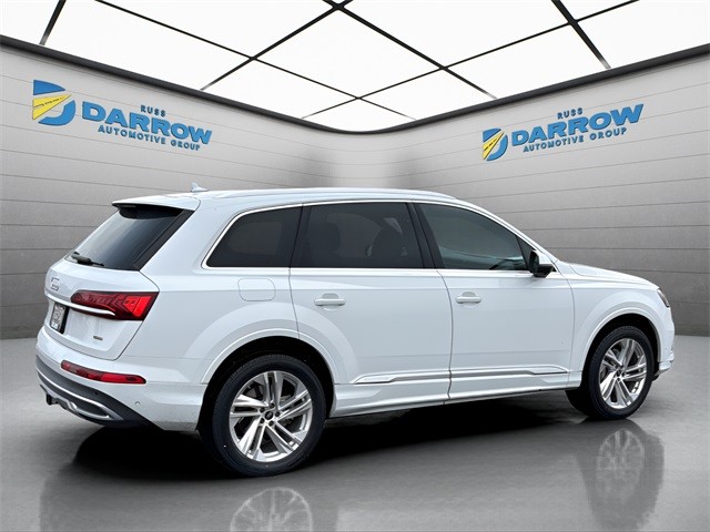 Audi Q7 Vehicle Full-screen Gallery Image 05