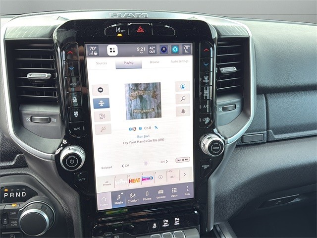 Ram 1500 Vehicle Full-screen Gallery Image 20