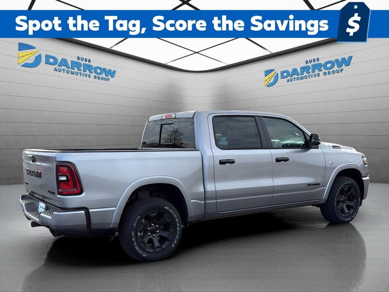 Ram 1500 Vehicle Full-screen Gallery Image 5