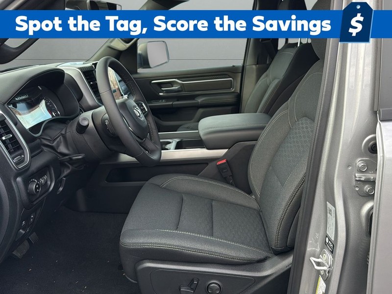 Ram 1500 Vehicle Full-screen Gallery Image 10