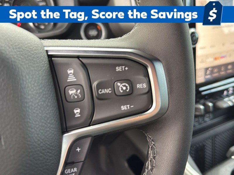 Ram 1500 Vehicle Full-screen Gallery Image 18