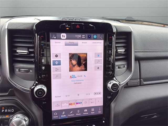 Ram 1500 Vehicle Full-screen Gallery Image 20