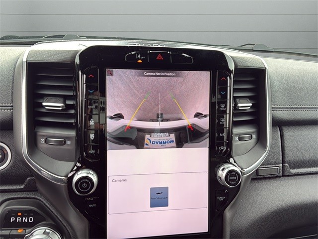 Ram 1500 Vehicle Full-screen Gallery Image 21