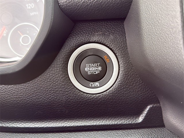 Ram 1500 Vehicle Full-screen Gallery Image 23