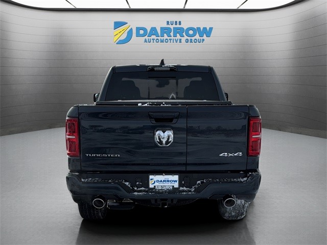 Ram 1500 Vehicle Full-screen Gallery Image 4