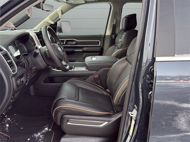 Ram 1500 Vehicle Full-screen Gallery Image 10