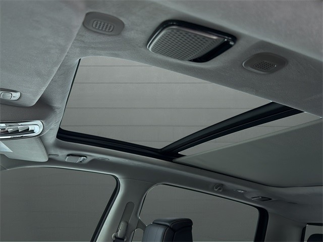 Ram 1500 Vehicle Full-screen Gallery Image 16