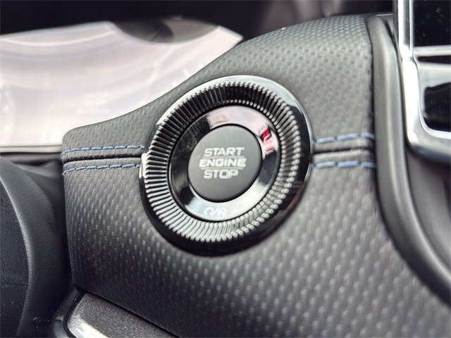 Jeep Compass Vehicle Full-screen Gallery Image 24