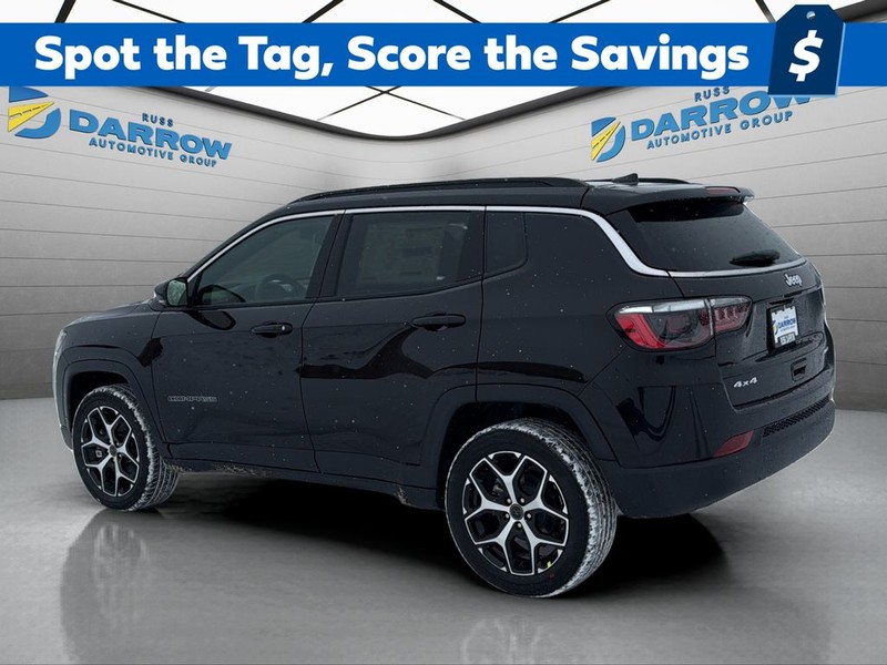 Jeep Compass Vehicle Full-screen Gallery Image 3