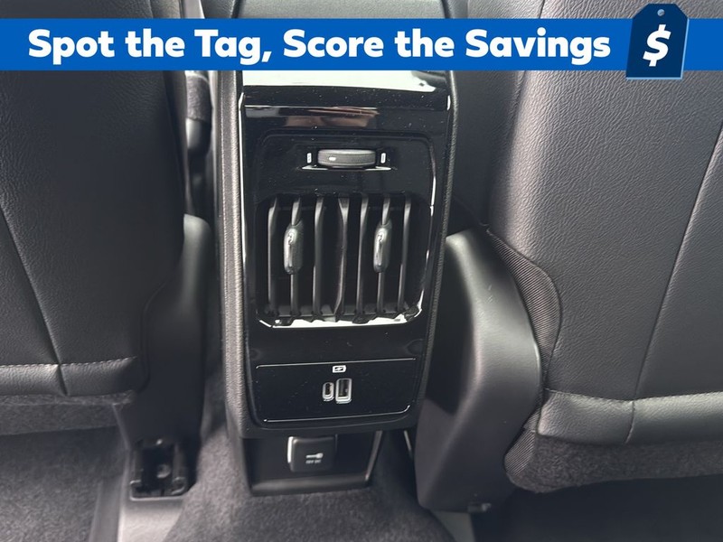 Jeep Compass Vehicle Full-screen Gallery Image 18