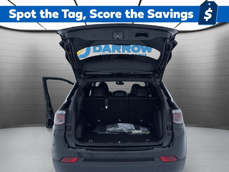 Jeep Compass Vehicle Full-screen Gallery Image 25