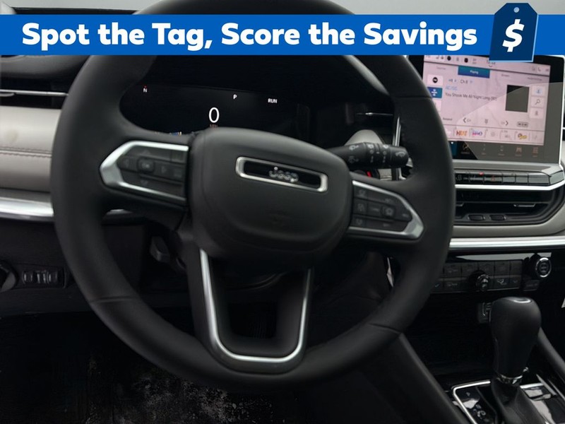 Jeep Compass Vehicle Full-screen Gallery Image 26