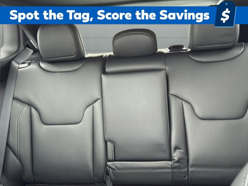 Jeep Compass Vehicle Full-screen Gallery Image 27