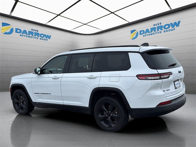 Jeep Grand Cherokee L Vehicle Full-screen Gallery Image 3