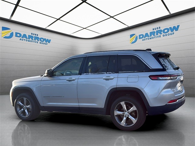 Jeep Grand Cherokee Vehicle Full-screen Gallery Image 3