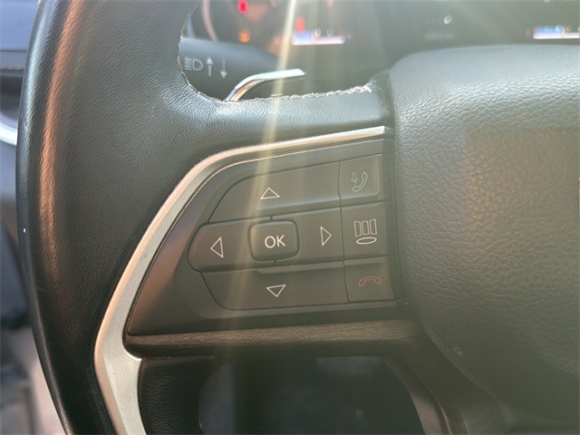 Jeep Grand Cherokee Vehicle Full-screen Gallery Image 9