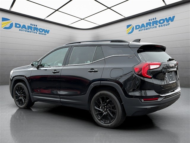 GMC Terrain Vehicle Full-screen Gallery Image 3