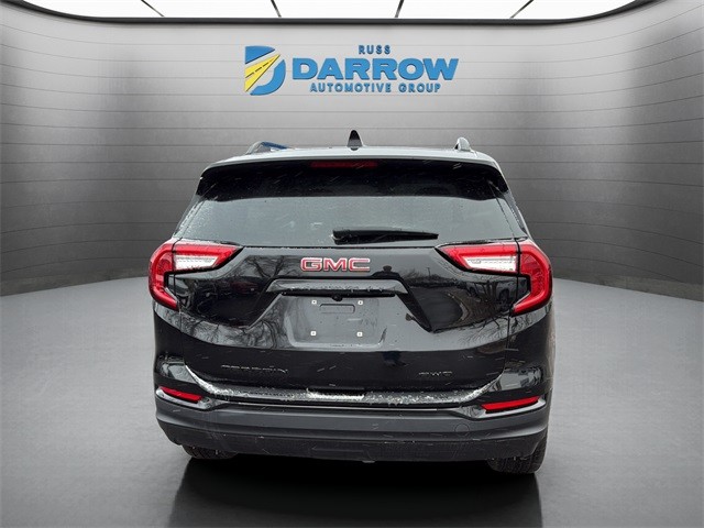 GMC Terrain Vehicle Full-screen Gallery Image 4