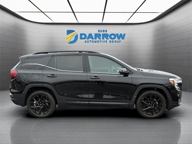 GMC Terrain Vehicle Full-screen Gallery Image 6