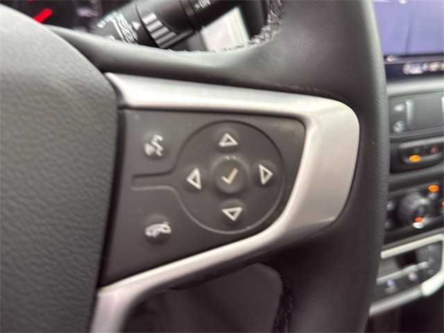 GMC Terrain Vehicle Full-screen Gallery Image 11