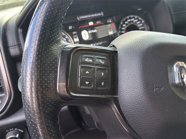 Ram 2500 Vehicle Full-screen Gallery Image 9