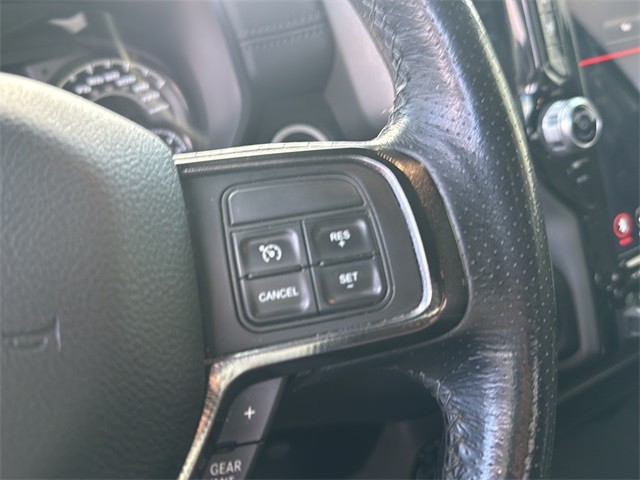 Ram 2500 Vehicle Full-screen Gallery Image 11