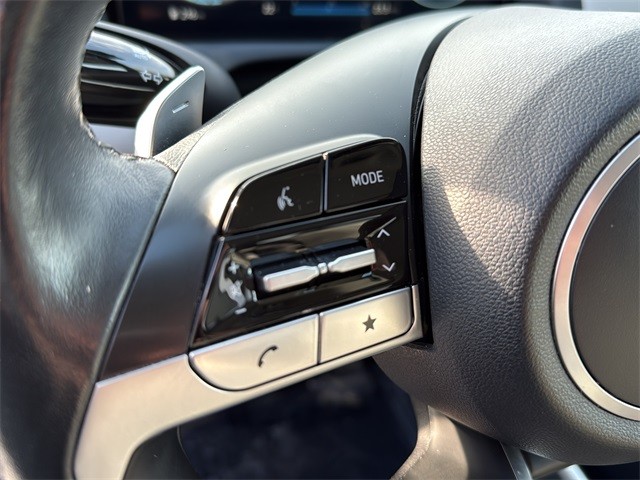 Hyundai Tucson Vehicle Full-screen Gallery Image 9