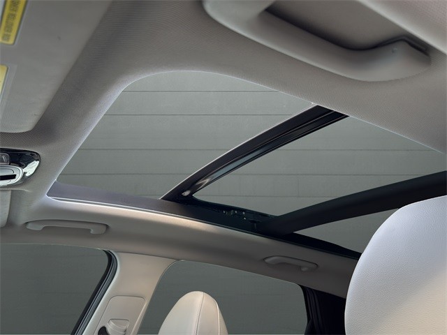 Hyundai Tucson Vehicle Full-screen Gallery Image 16