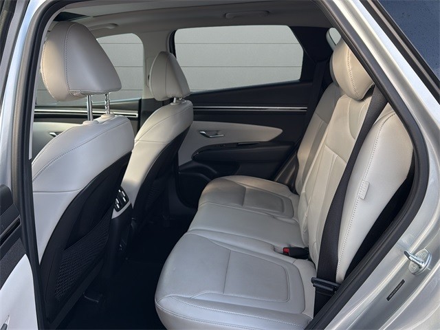 Hyundai Tucson Vehicle Full-screen Gallery Image 17