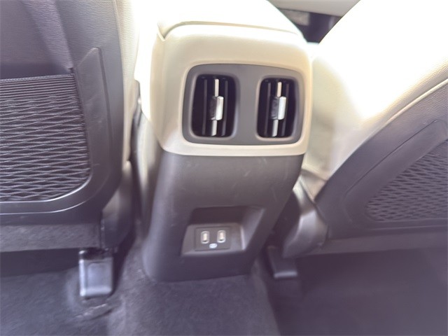 Hyundai Tucson Vehicle Full-screen Gallery Image 18