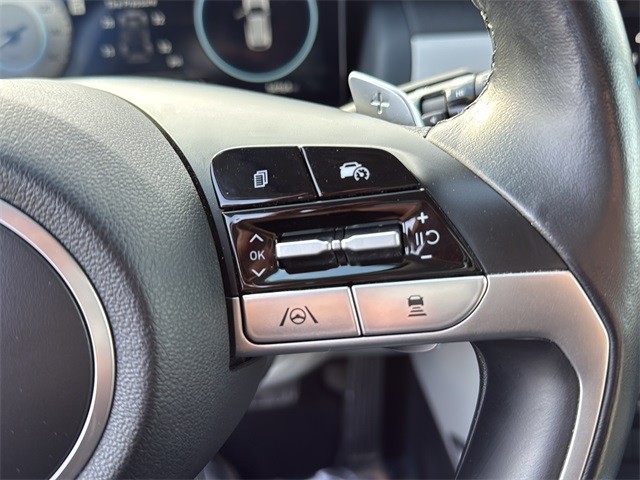 Hyundai Tucson Vehicle Full-screen Gallery Image 19