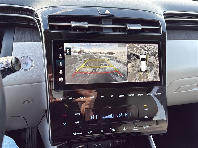 Hyundai Tucson Vehicle Full-screen Gallery Image 22