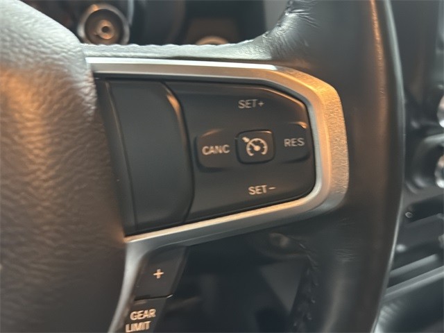 Ram 1500 Vehicle Full-screen Gallery Image 18