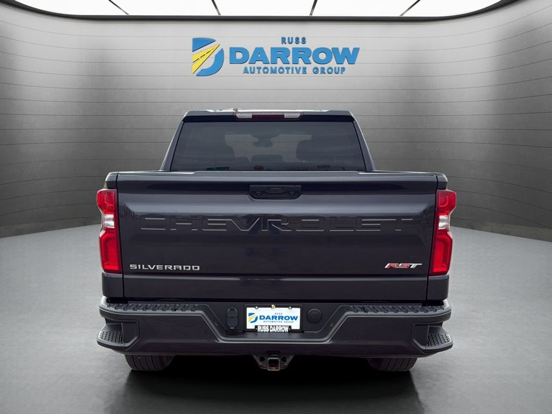 Chevrolet Silverado 1500 Vehicle Full-screen Gallery Image 4