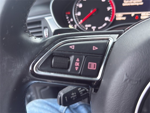 Audi A6 Vehicle Full-screen Gallery Image 09