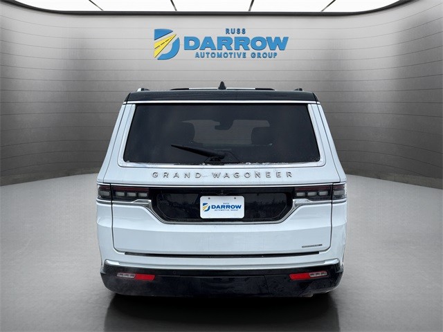 Jeep Grand Wagoneer L Vehicle Full-screen Gallery Image 4