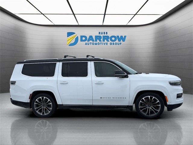 Jeep Grand Wagoneer L Vehicle Full-screen Gallery Image 6