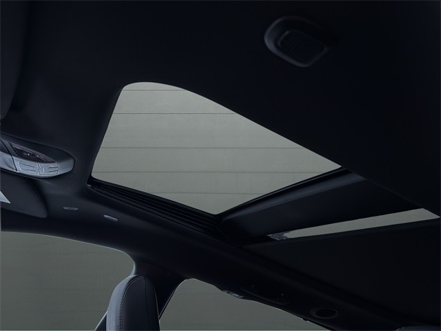 Chrysler Pacifica Vehicle Full-screen Gallery Image 16